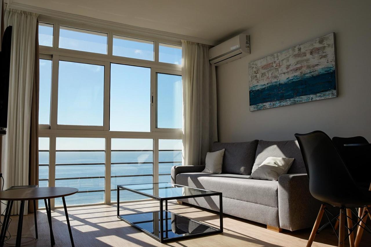 Beachfront Apartment Málaga Buitenkant foto